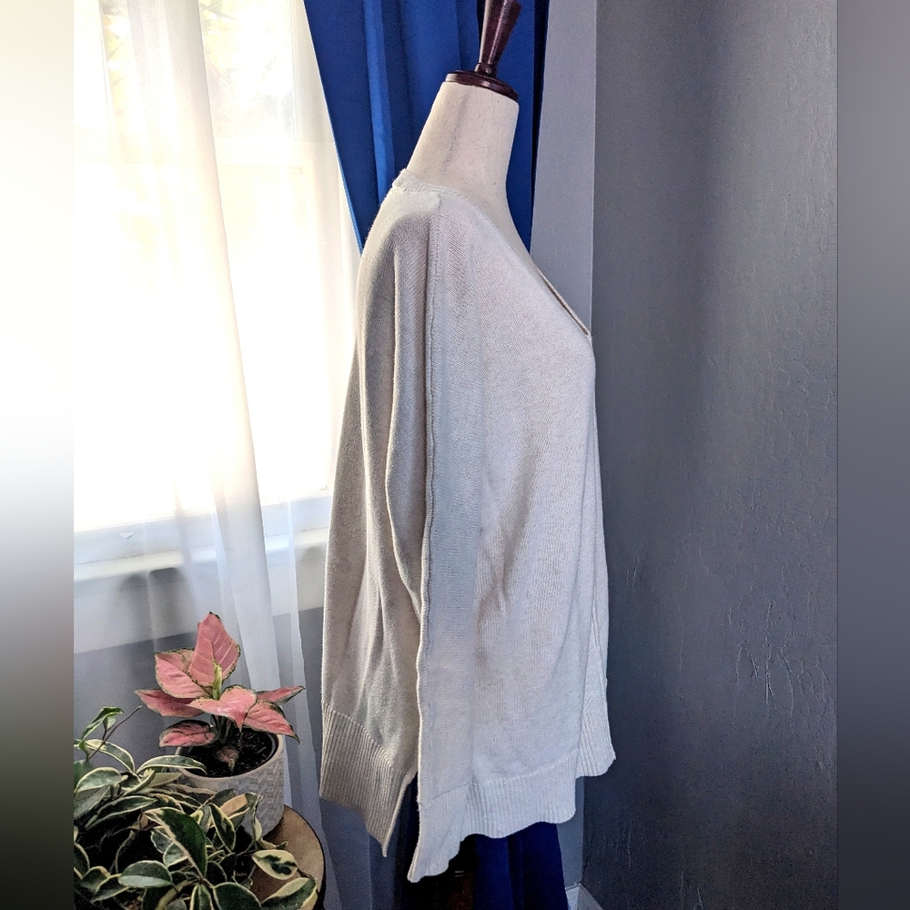 🔴SOLD🔴Oversized Sweater - Picture 4 of 6
